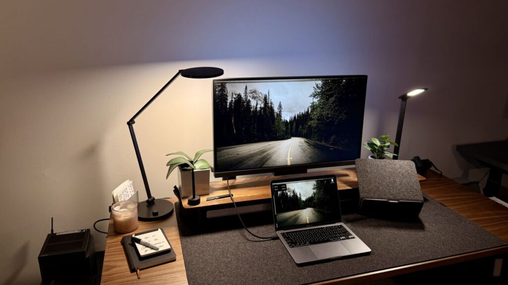 خرید بهترین مانیتور 22 اینچ استوک برای برنامه نویسی | راهنمای کامل انتخاب 2 best monitors for programming 1